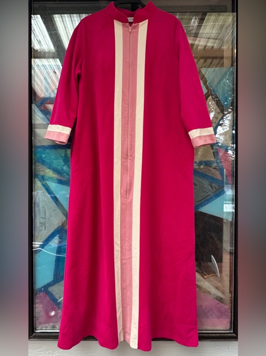Vanity Fair Other - Vintage Vanity Fair Women's Fuchsia, Pink & Cream House Coat Size 18 XXL